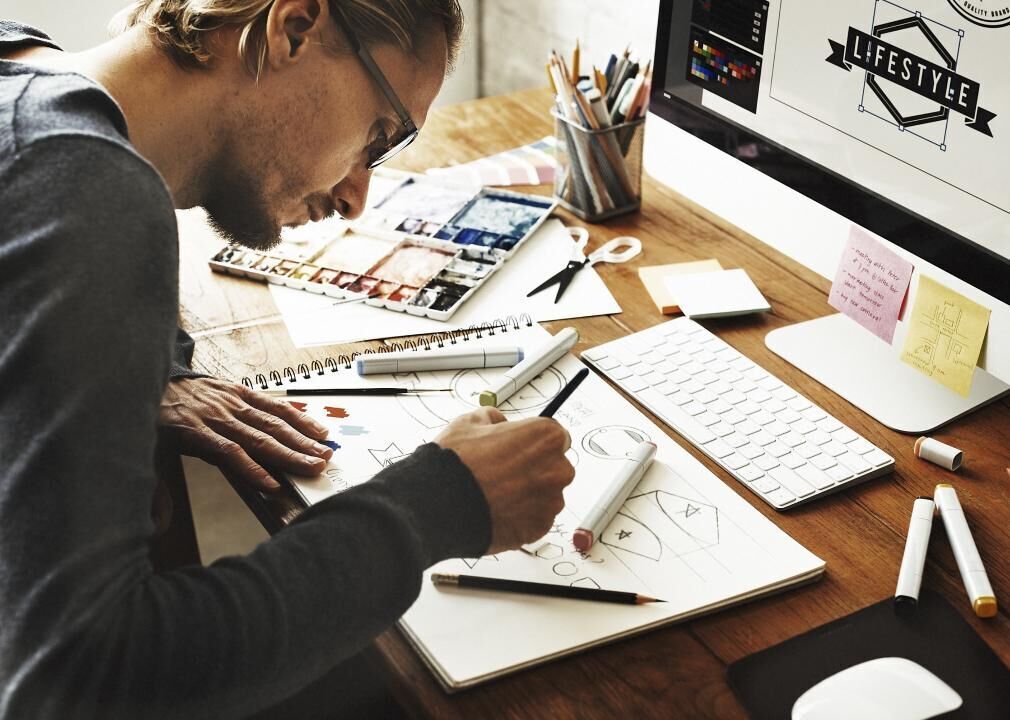 #72. Commercial art & graphic design